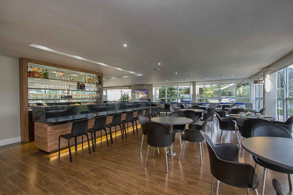 Le Canard Joinville Exteriér fotografie